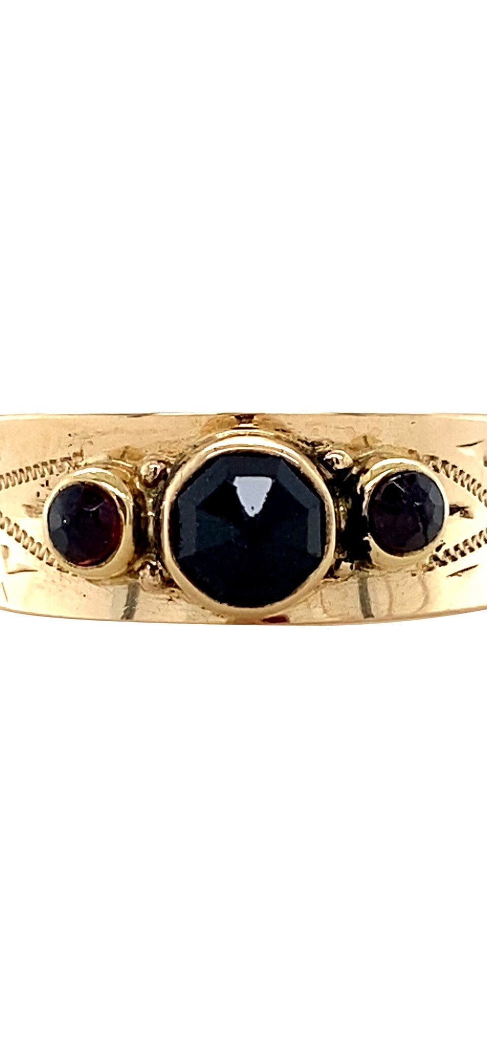 Vintage 14K Gold Ring with Garnet